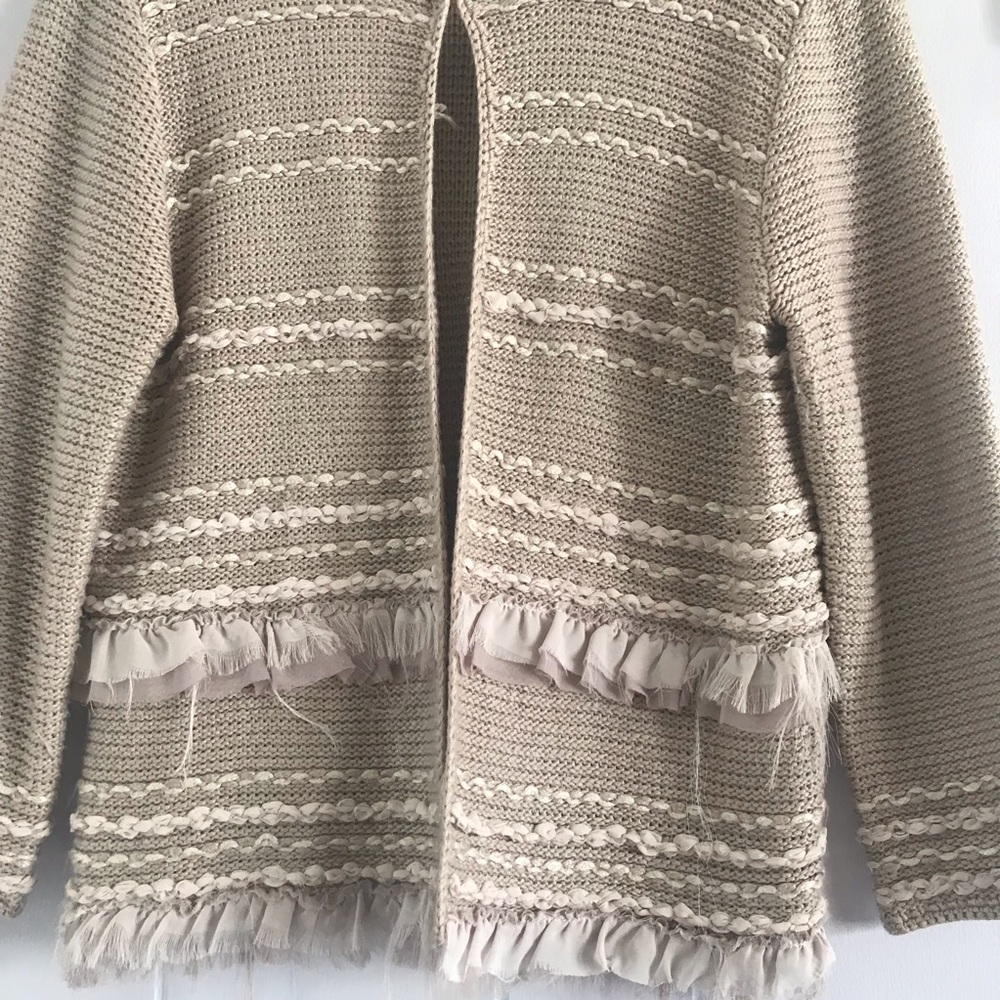 Ruby Rd Beige Distressed Ruffle Cardigan M - Picture 4 of 6